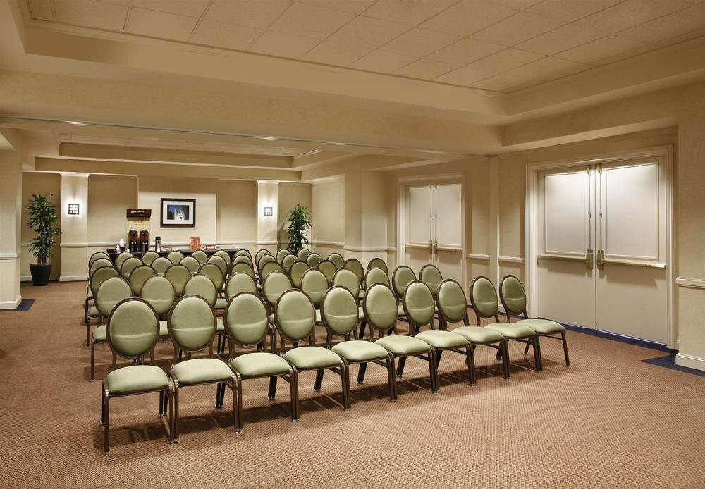 Sheraton Suites Columbus Worthington エクステリア 写真