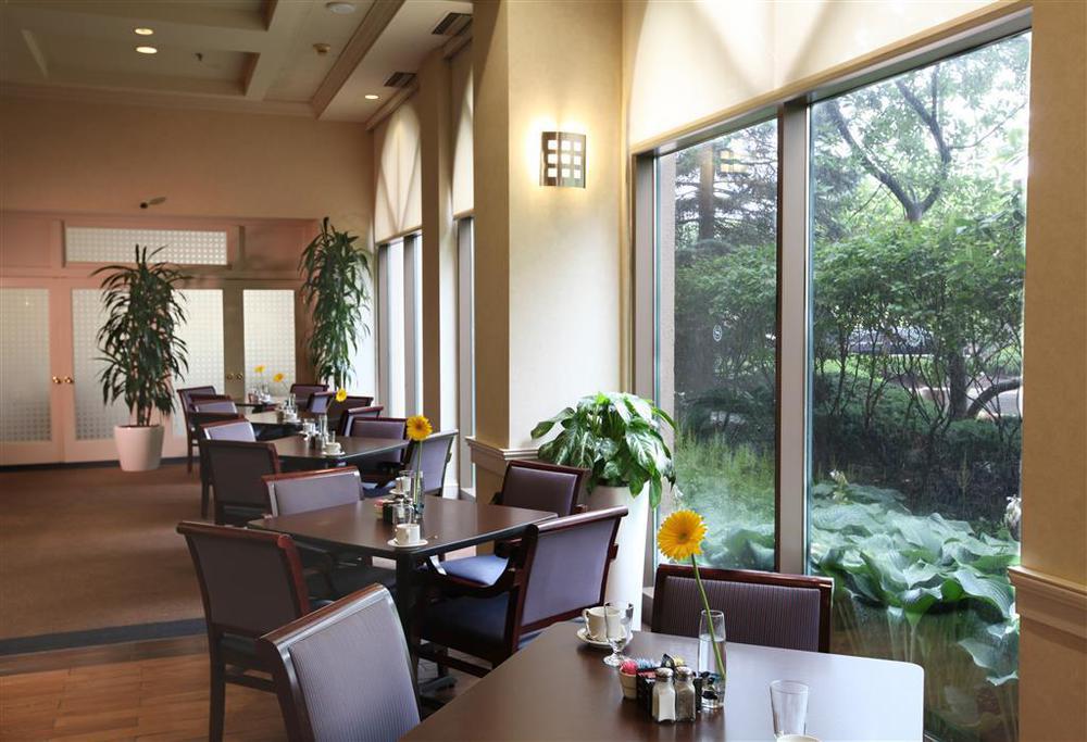 Sheraton Suites Columbus Worthington レストラン 写真