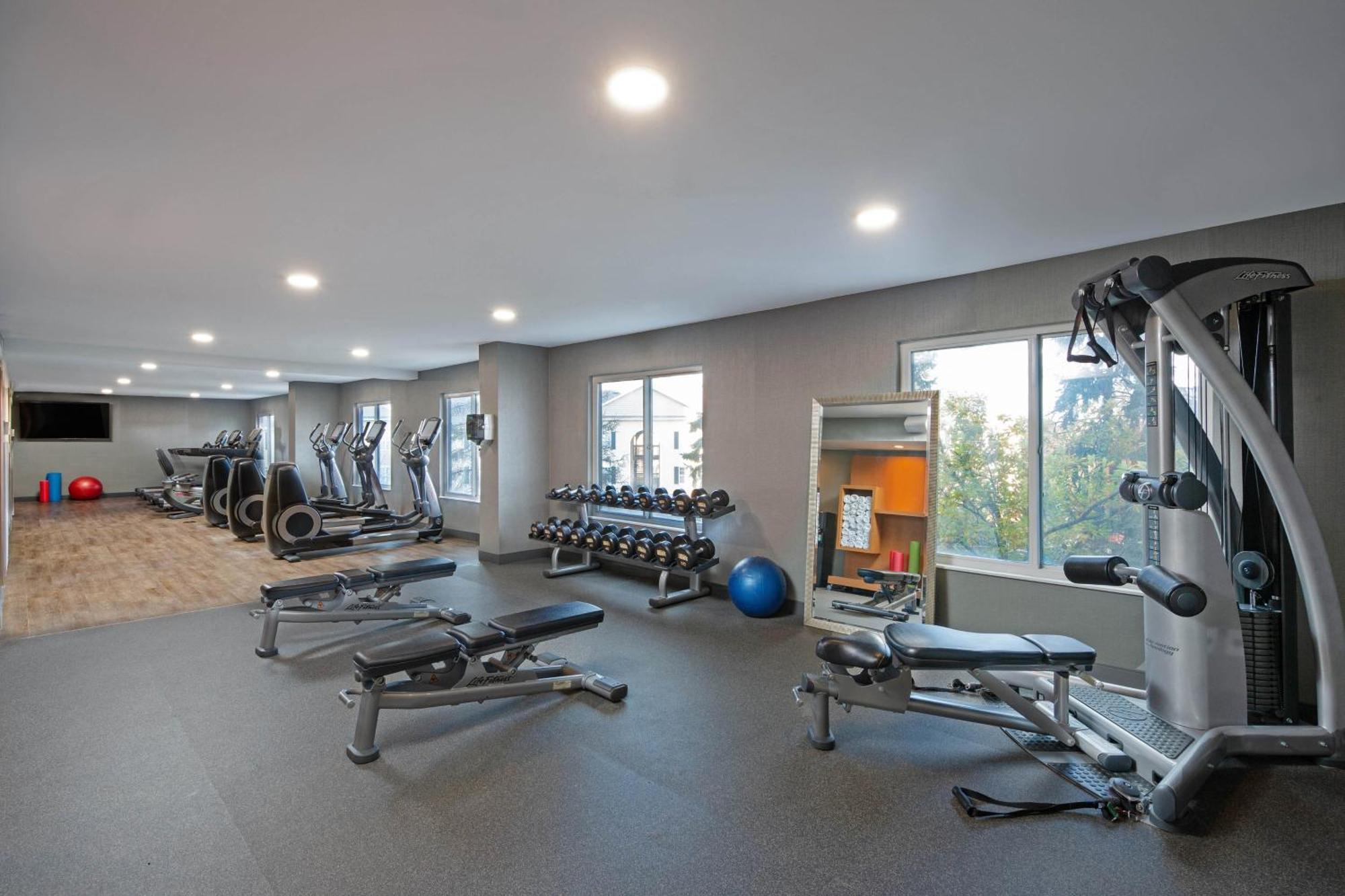 Sheraton Suites Columbus Worthington エクステリア 写真