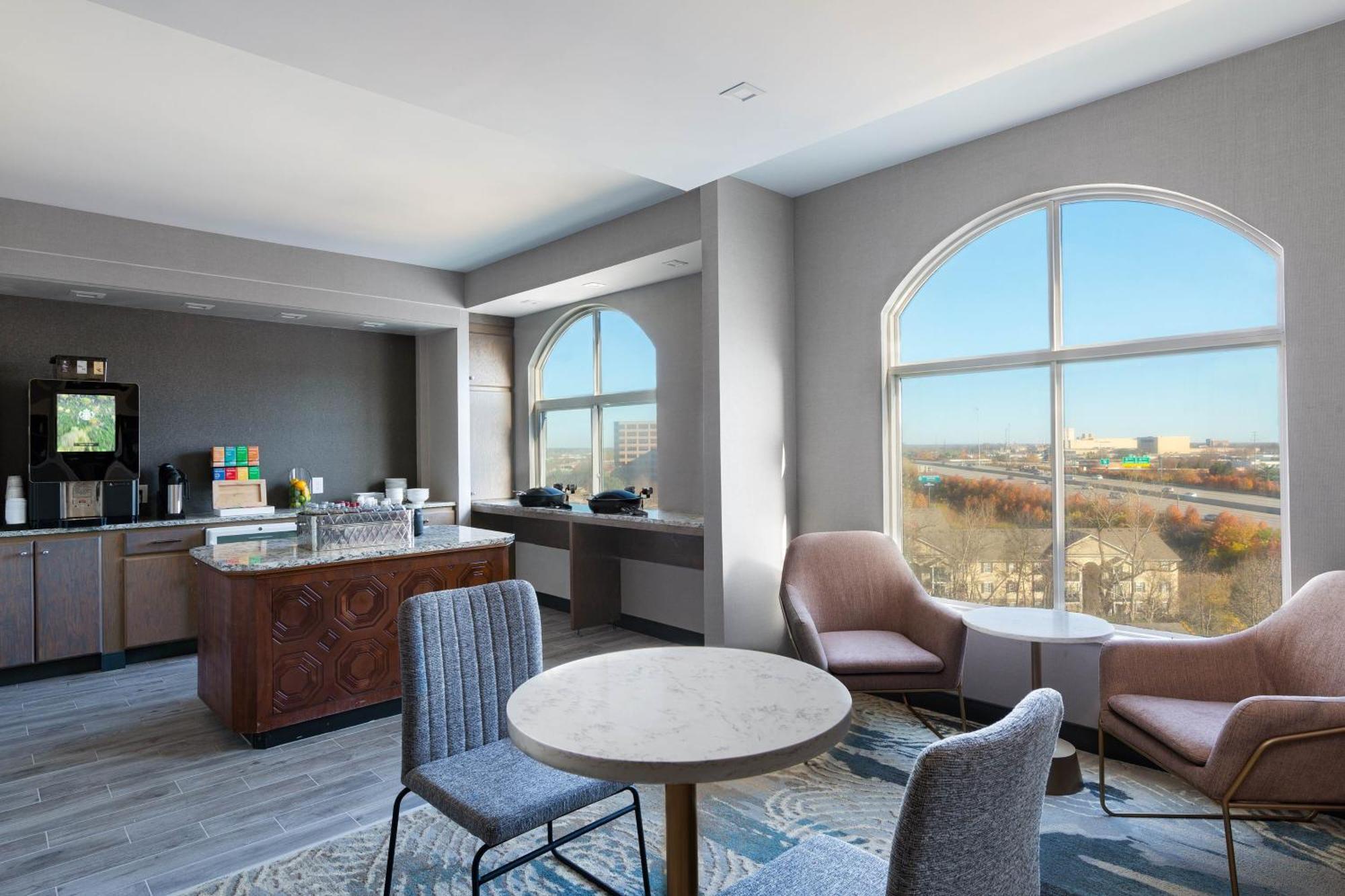 Sheraton Suites Columbus Worthington エクステリア 写真