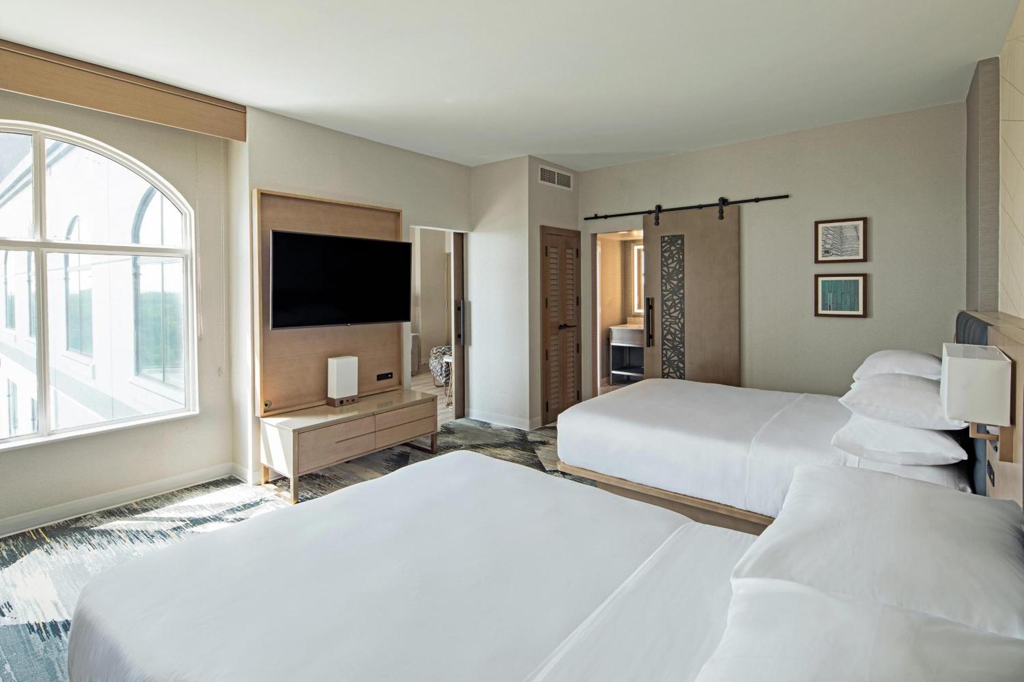 Sheraton Suites Columbus Worthington エクステリア 写真