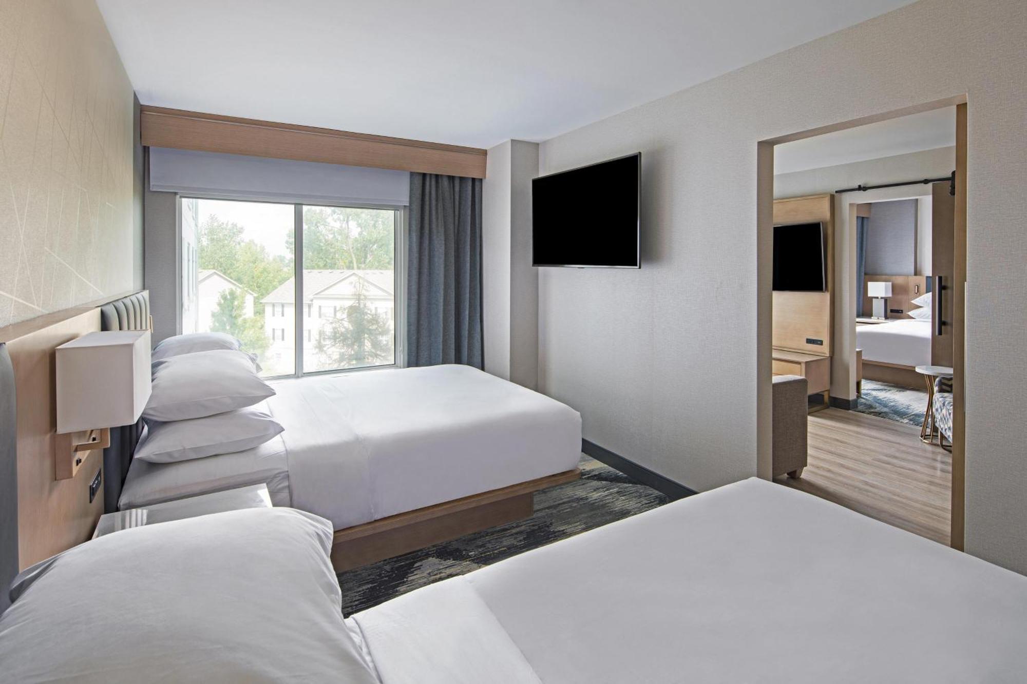 Sheraton Suites Columbus Worthington エクステリア 写真