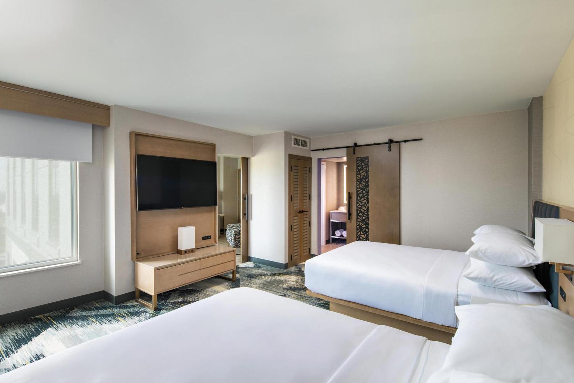 Sheraton Suites Columbus Worthington エクステリア 写真