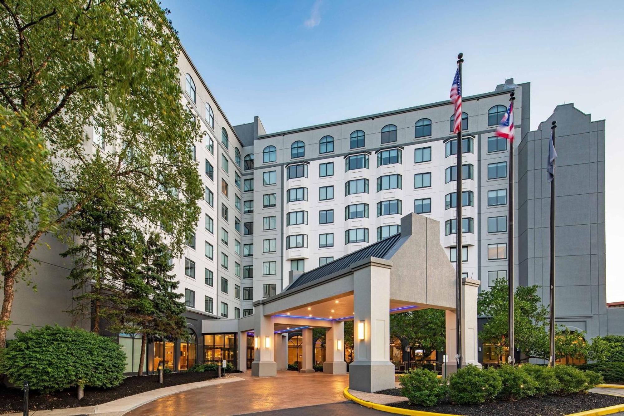 Sheraton Suites Columbus Worthington エクステリア 写真