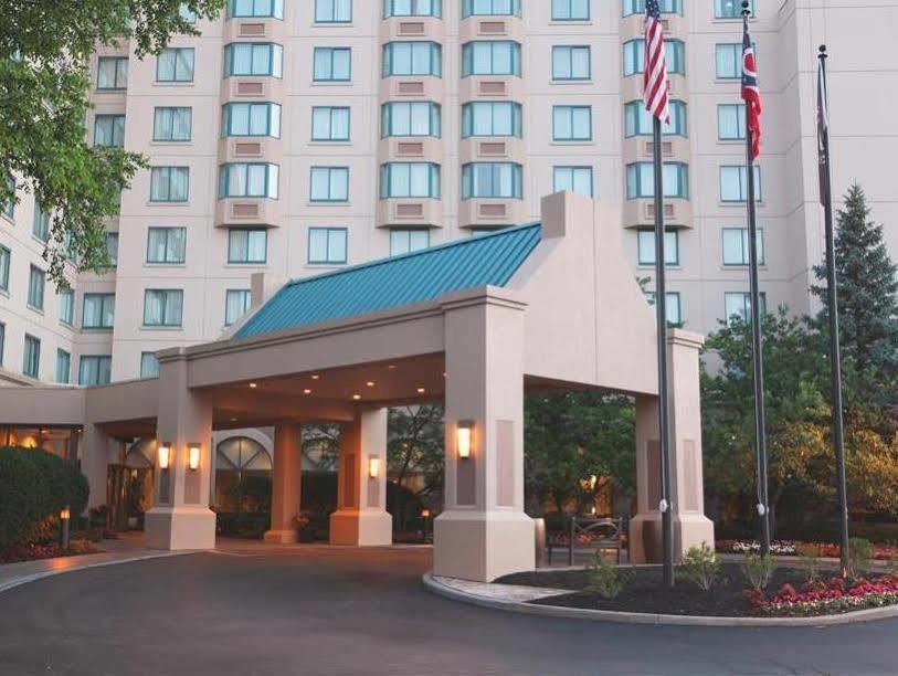 Sheraton Suites Columbus Worthington エクステリア 写真